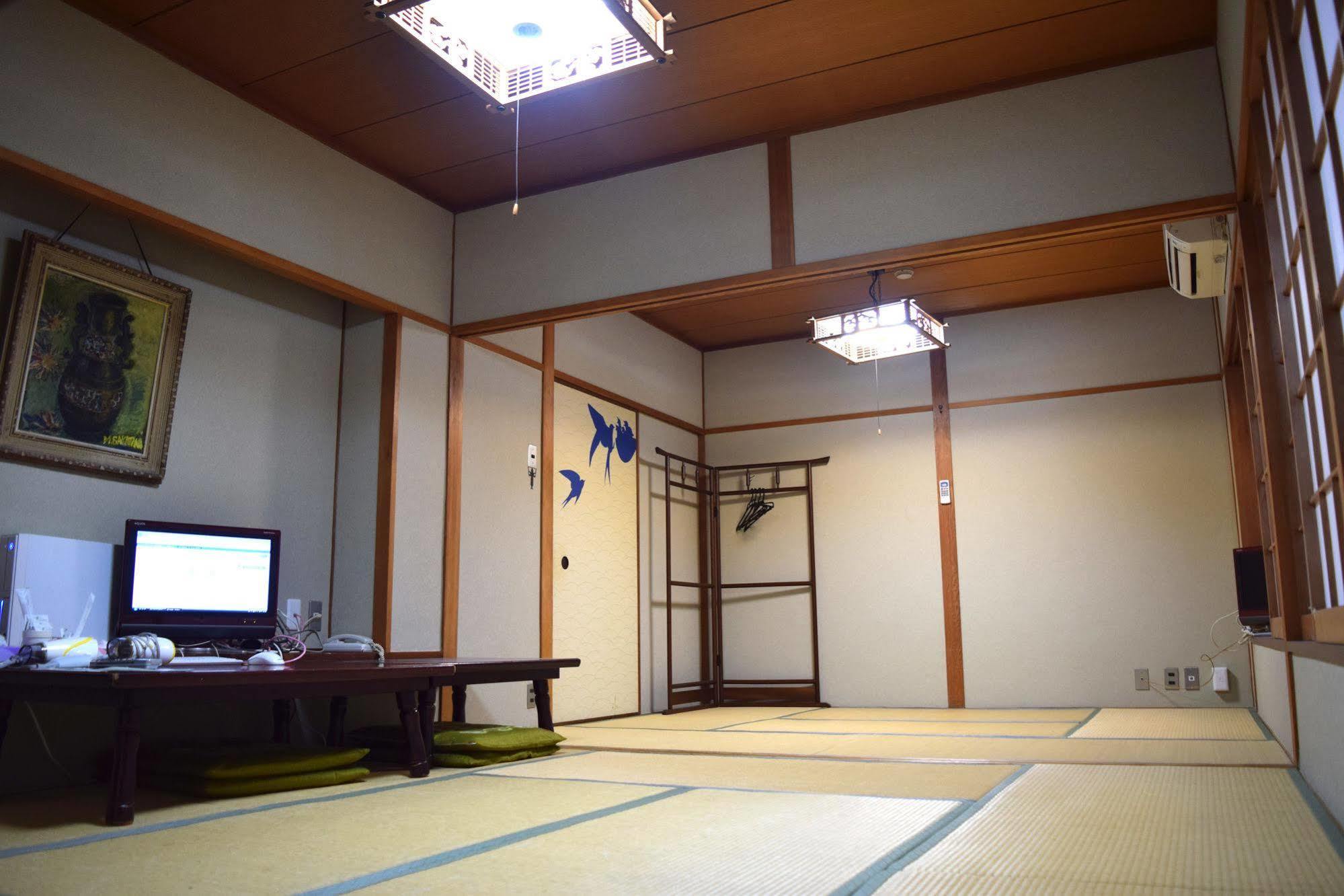 Отель Yamabe Tenri Экстерьер фото