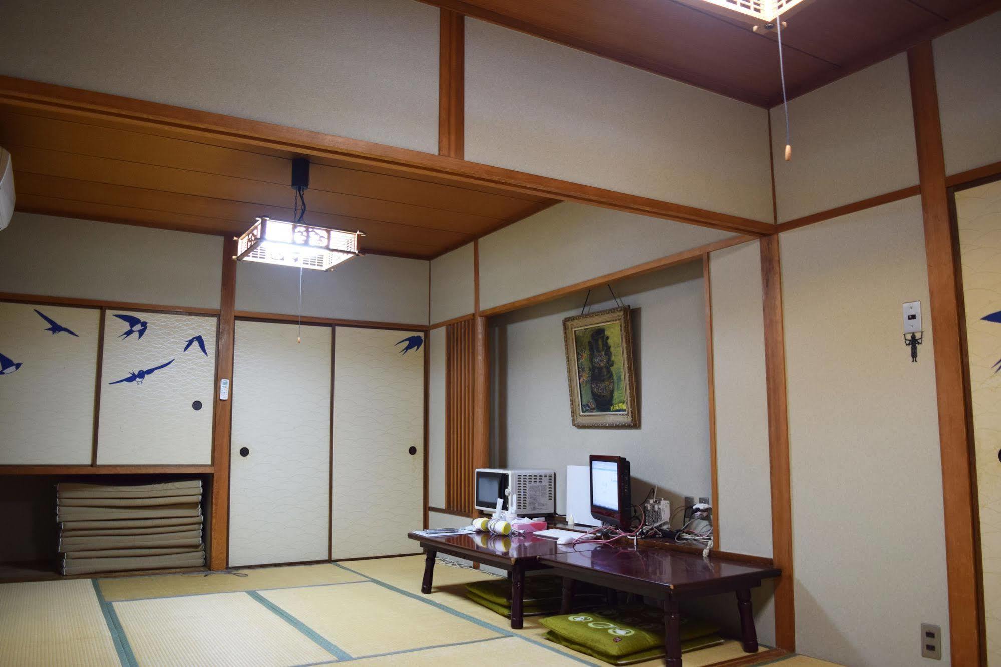 Отель Yamabe Tenri Экстерьер фото